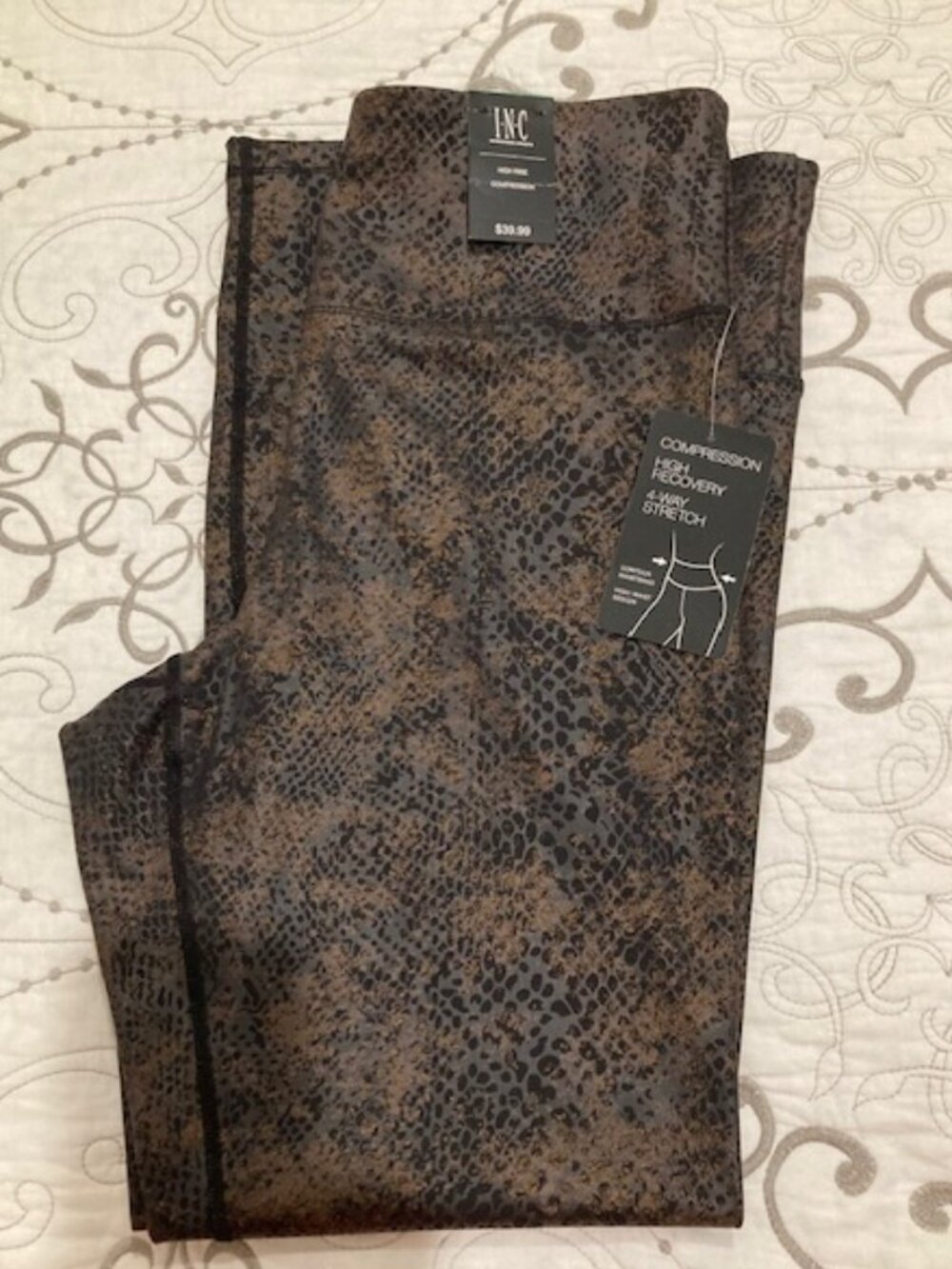 NWT INC International Concepts Snakeskin Print Compression Leggings